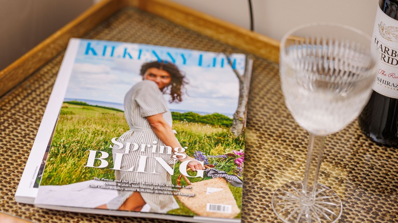 Bedroom Magazine Detail 1600x1067