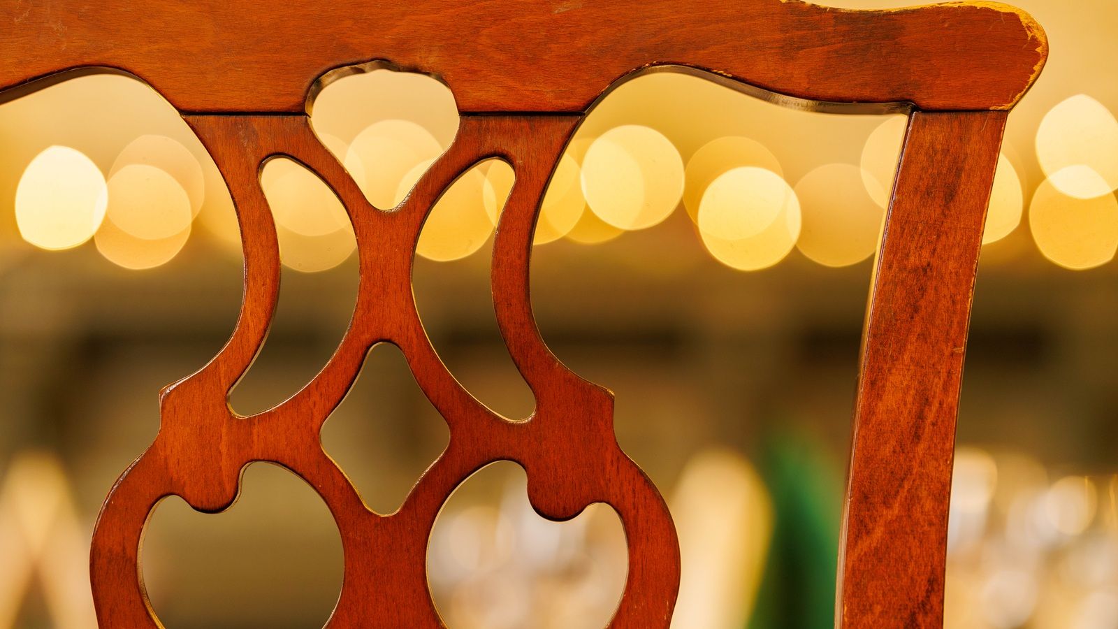 chair close up 1600x 1067